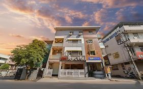 Fabhotel Mahakal Shikhar Darshan